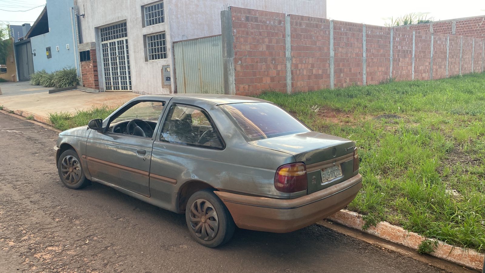 Veículo utilizado pelos suspeitos - Foto: Jornal da Nova